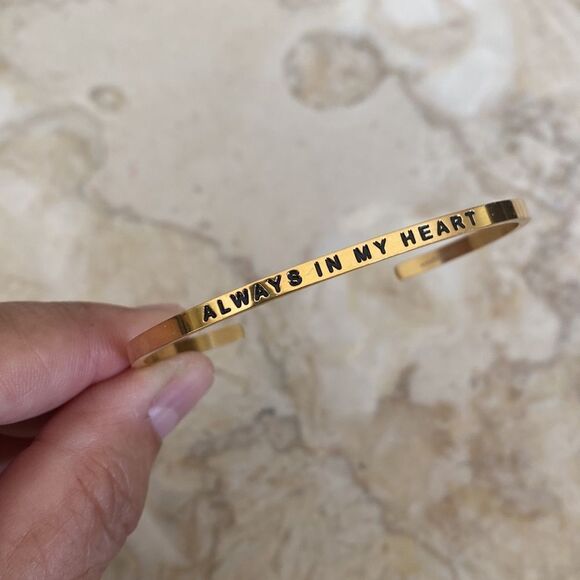 Mantraband 18K Gold Dipped “Always In My Heart” Cuff Bracelet - As New - Picture 2 of 7